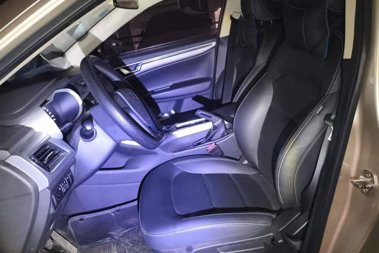 Used Geely Auto Emgrand GL 2018 1.4T Manual Elite Smart Connectivity Version Left Front Seat