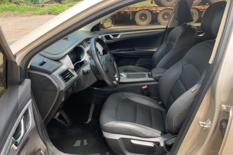 Used Geely Auto Emgrand GL 2018 1.4T DCT Elite Smart Connectivity Version Left Front Seat