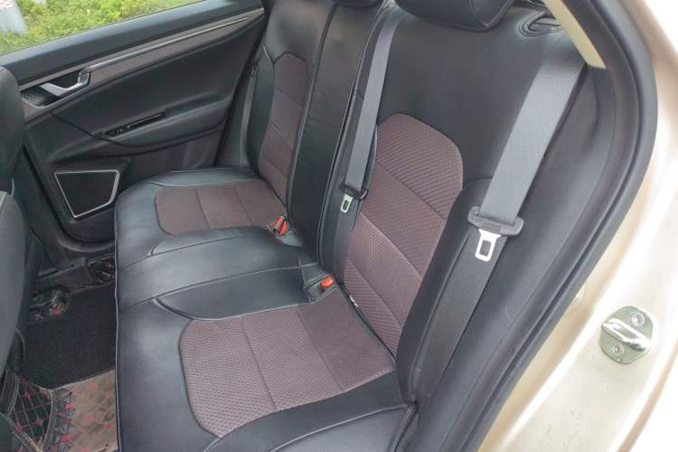 Used Geely Auto Emgrand GL 2018 1.4T DCT Elite Smart Connectivity Version Left Rear Seat