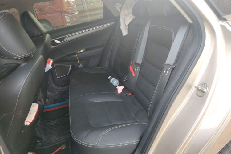 Used Geely Auto Emgrand GL 2018 1.8L Manual Elite Smart Connectivity Version Left Rear Seat