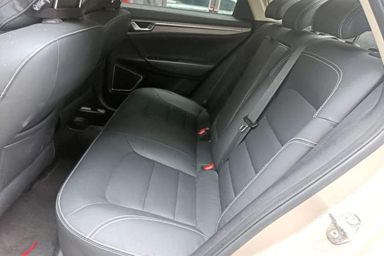 Used Geely Auto Emgrand GL 2018 1.8L Manual Elite Smart Connectivity Version Left Rear Seat