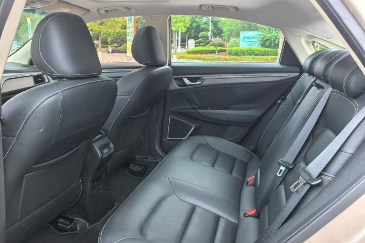 Used Geely Auto Emgrand GL 2018 1.4T DCT Elite Smart Connectivity Version Left Rear Seat