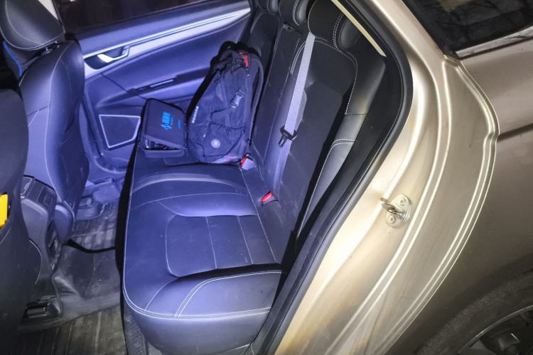 Used Geely Auto Emgrand GL 2018 1.4T Manual Elite Smart Connectivity Version Left Rear Seat