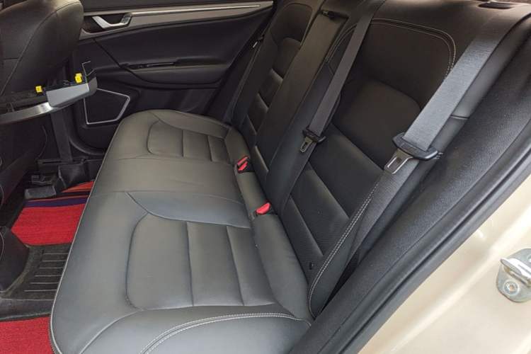 Used Geely Auto Emgrand GL 2018 1.4T DCT Elite Smart Connectivity Version Left Rear Seat