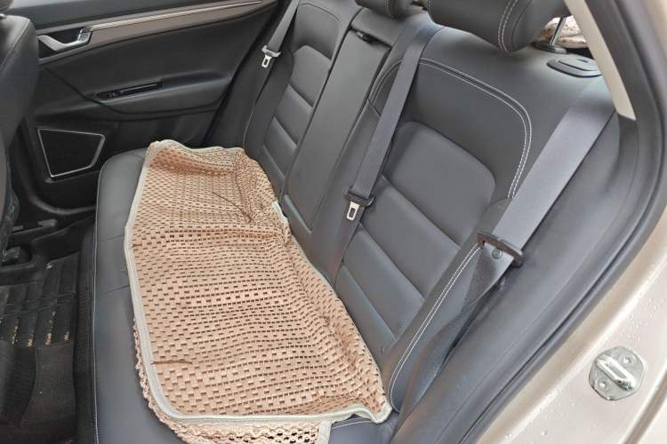 Used Geely Auto Emgrand GL 2018 1.4T DCT Elite Smart Connectivity Version Left Rear Seat