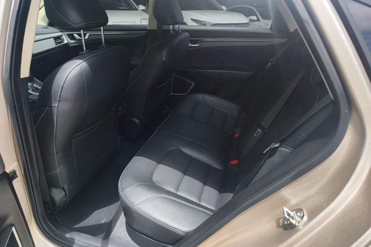 Used Geely Auto Emgrand GL 2018 1.4T DCT Elite Smart Connectivity Version Left Rear Seat