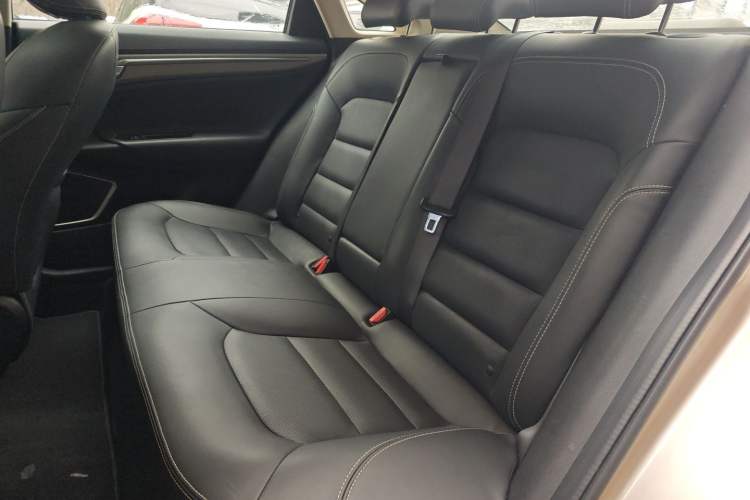 Used Geely Auto Emgrand GL 2018 1.8L Manual Elite Smart Connectivity Version Left Rear Seat