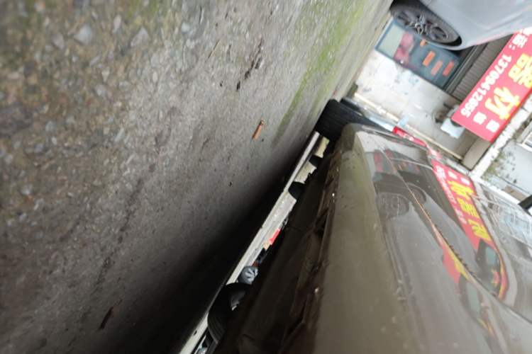 Used Geely Auto Emgrand GL 2018 1.4T DCT Elite Smart Connectivity Version Left Side Sill