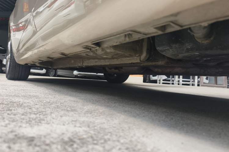 Used Geely Auto Emgrand GL 2018 1.4T DCT Elite Smart Connectivity Version Left Side Sill