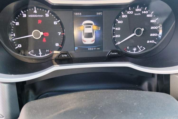 Used Geely Auto Emgrand GL 2018 1.4T DCT Elite Smart Connectivity Version Odometer Close Up