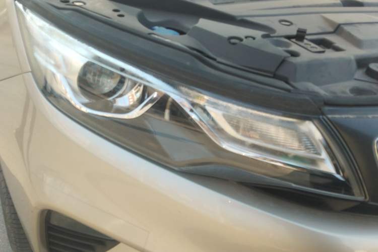 Used Geely Auto Emgrand GL 2018 1.4T DCT Prestige Smart Connectivity Version Right Front Headlight