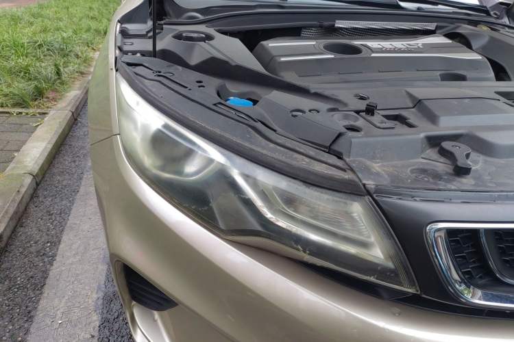 Used Geely Auto Emgrand GL 2018 1.4T DCT Elite Smart Connectivity Version Right Front Headlight