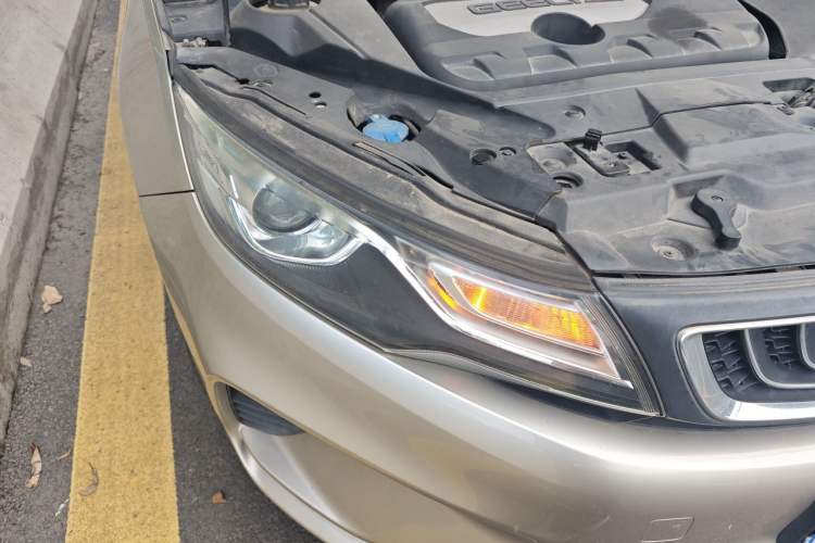 Used Geely Auto Emgrand GL 2018 1.8L DCT Elite Smart Connectivity Version Right Front Headlight
