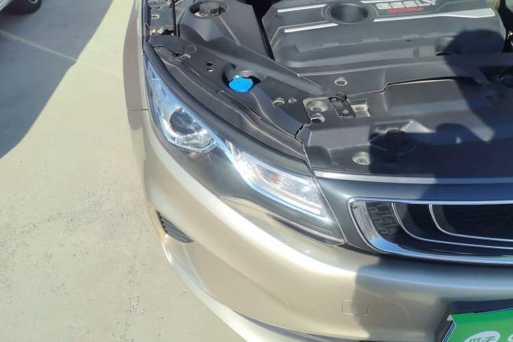 Used Geely Auto Emgrand GL 2018 1.4T DCT Prestige Smart Connectivity Version Right Front Headlight
