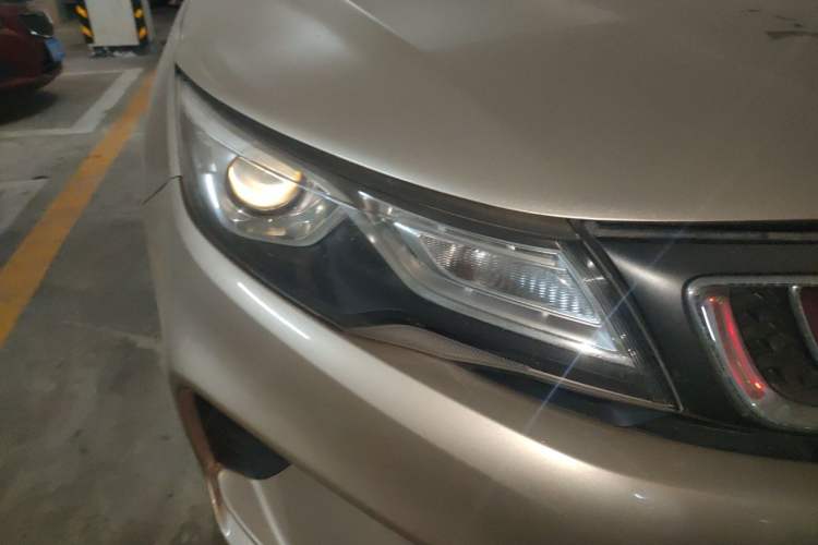 Used Geely Auto Emgrand GL 2018 1.4T DCT Elite Smart Connectivity Version Right Front Headlight