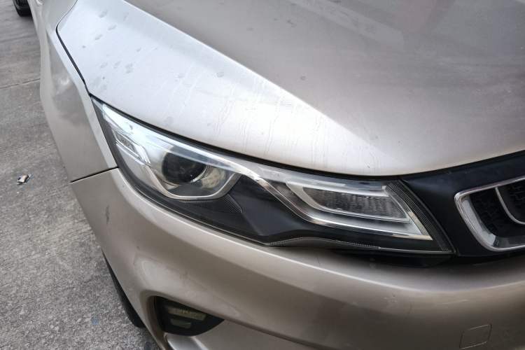 Used Geely Auto Emgrand GL 2018 1.8L DCT Elite Smart Connectivity Version Right Front Headlight