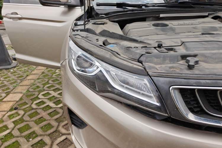 Used Geely Auto Emgrand GL 2018 1.4T DCT Elite Smart Connectivity Version Right Front Headlight