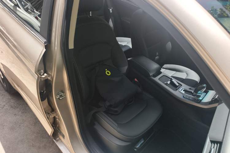 Used Geely Auto Emgrand GL 2018 1.4T DCT Elite Smart Connectivity Version Right Front Seat