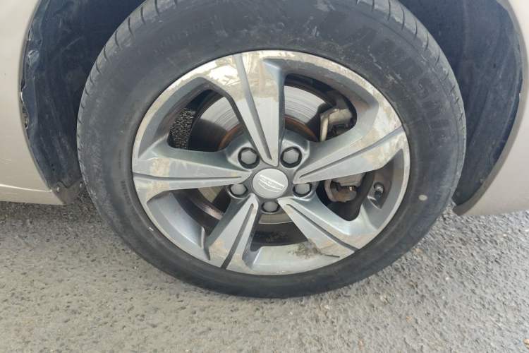 Used Geely Auto Emgrand GL 2018 1.8L DCT Elite Smart Connectivity Version Right Front Wheel Hub