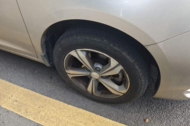 Used Geely Auto Emgrand GL 2018 1.8L DCT Elite Smart Connectivity Version Right Front Wheel Hub