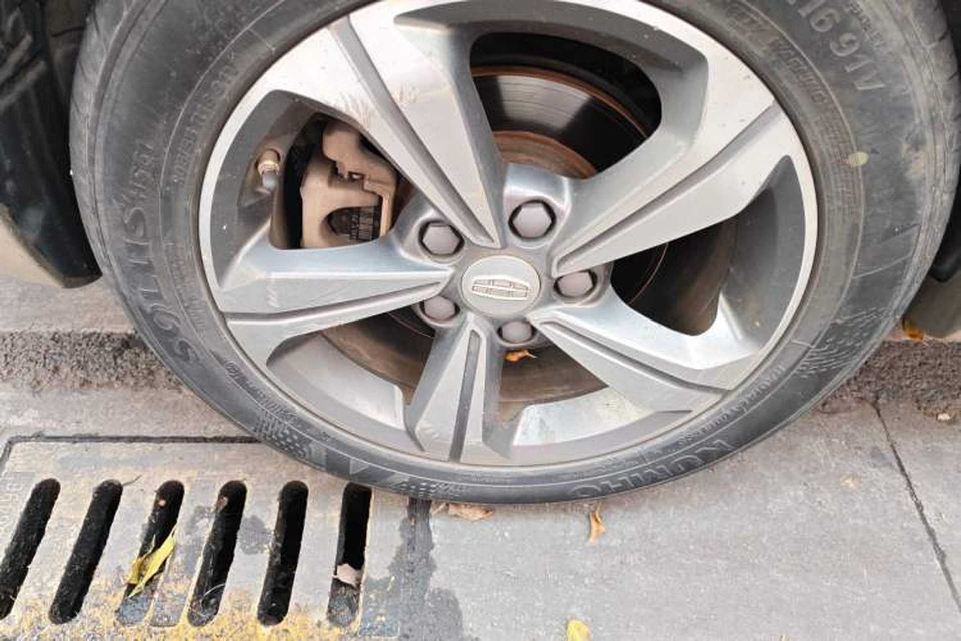 Used Geely Auto Emgrand GL 2018 1.8L DCT Elite Smart Connectivity Version Right Front Wheel Hub