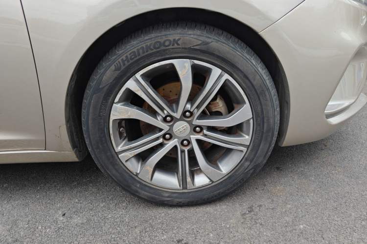 Used Geely Auto Emgrand GL 2018 1.4T DCT Prestige Smart Connectivity Version Right Front Wheel Hub