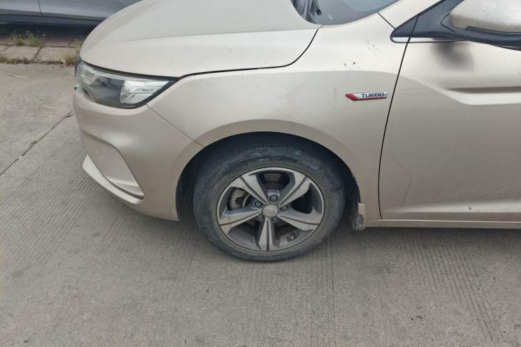 Used Geely Auto Emgrand GL 2018 1.4T DCT Elite Smart Connectivity Version Right Front Wheel Hub