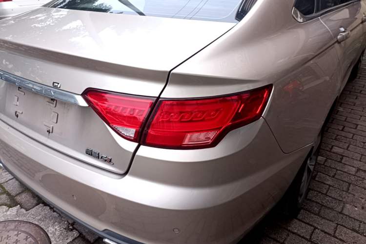Used Geely Auto Emgrand GL 2018 1.8L Manual Elite Smart Connectivity Version Right Rear Taillight