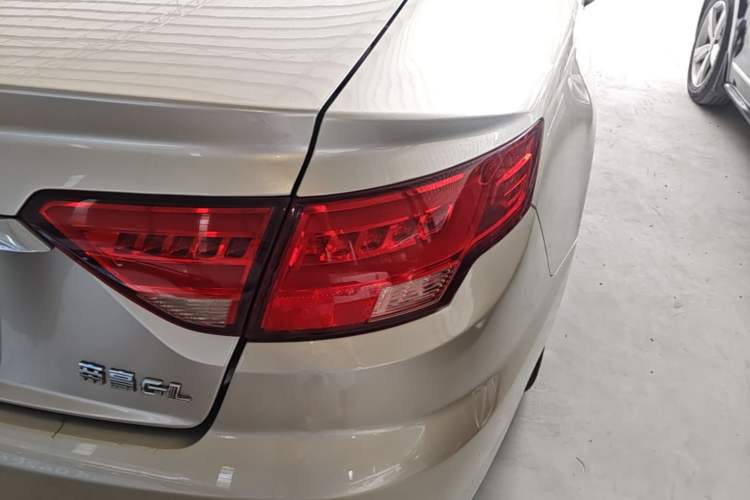 Used Geely Auto Emgrand GL 2018 1.4T DCT Elite Smart Connectivity Version Right Rear Taillight