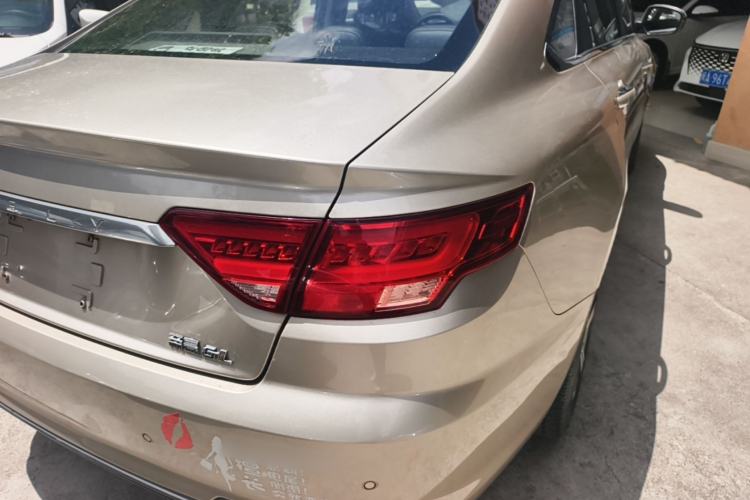 Used Geely Auto Emgrand GL 2018 1.4T DCT Elite Smart Connectivity Version Right Rear Taillight