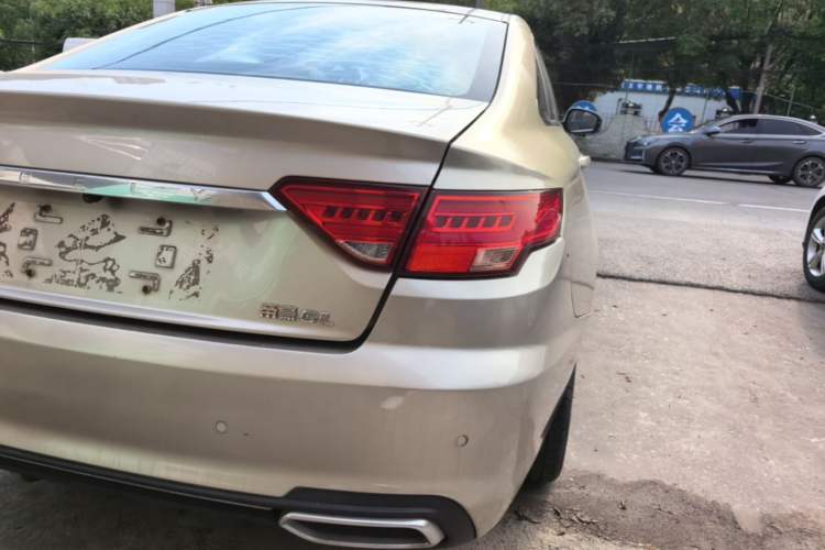 Used Geely Auto Emgrand GL 2018 1.4T DCT Elite Smart Connectivity Version Right Rear Taillight
