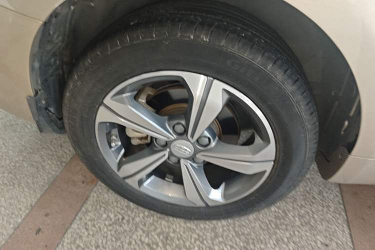 Used Geely Auto Emgrand GL 2018 1.8L DCT Elite Smart Connectivity Version Right Rear Wheel Hub