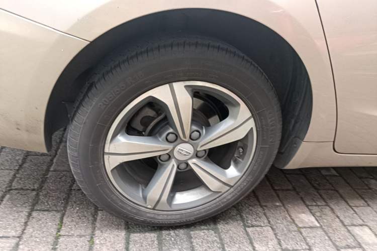 Used Geely Auto Emgrand GL 2018 1.8L Manual Elite Smart Connectivity Version Right Rear Wheel Hub