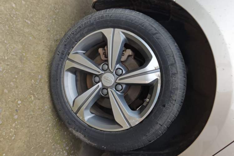 Used Geely Auto Emgrand GL 2018 1.4T DCT Elite Smart Connectivity Version Right Rear Wheel Hub