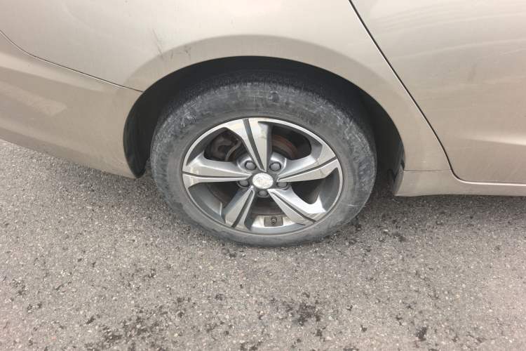 Used Geely Auto Emgrand GL 2018 1.8L Manual Elite Smart Connectivity Version Right Rear Wheel Hub