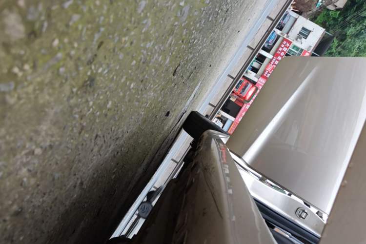 Used Geely Auto Emgrand GL 2018 1.4T DCT Elite Smart Connectivity Version Right Side Sill