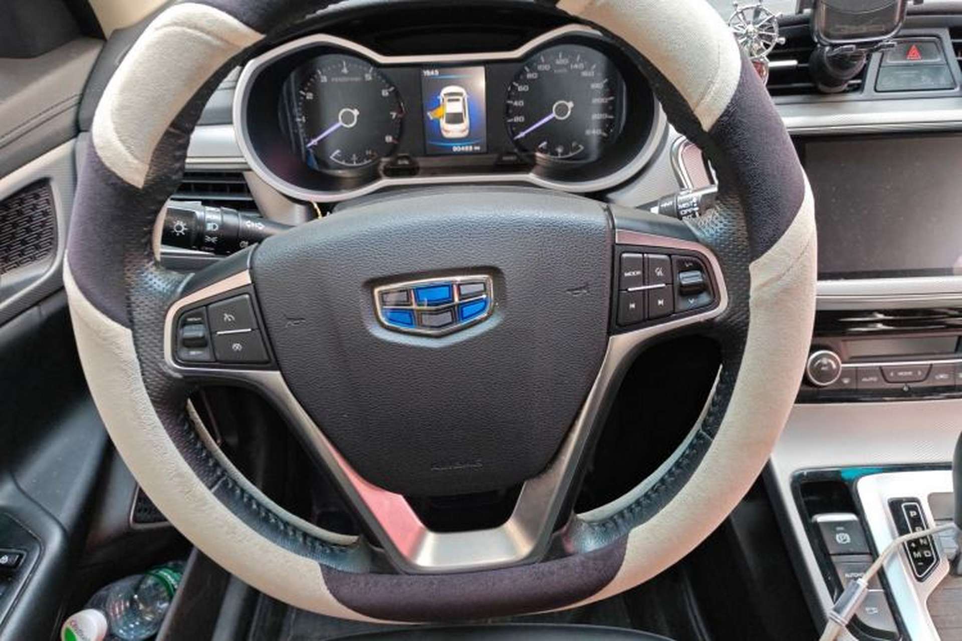 Used Geely Auto Emgrand GL 2018 1.8L DCT Elite Smart Connectivity Version Steering Wheel
