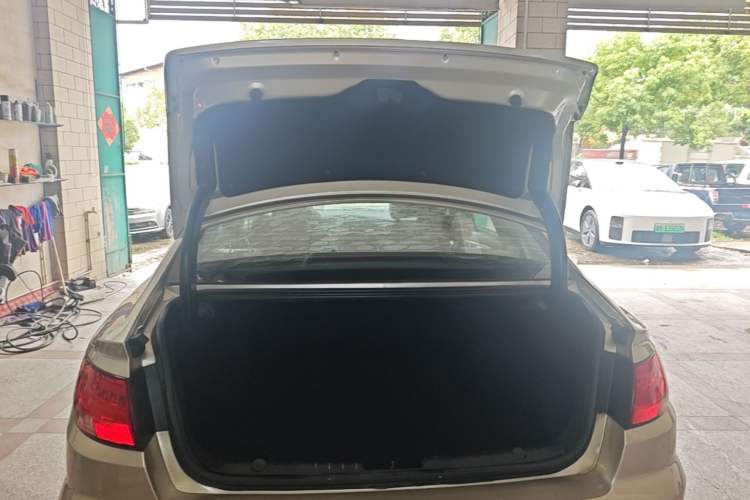 Used Geely Auto Emgrand GL 2018 1.8L DCT Elite Smart Connectivity Version Trunk