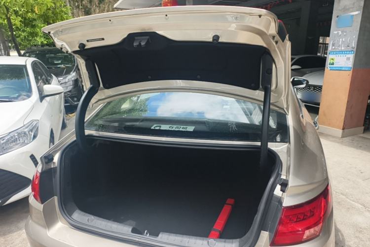 Used Geely Auto Emgrand GL 2018 1.4T DCT Elite Smart Connectivity Version Trunk