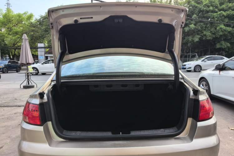 Used Geely Auto Emgrand GL 2018 1.4T DCT Elite Smart Connectivity Version Trunk