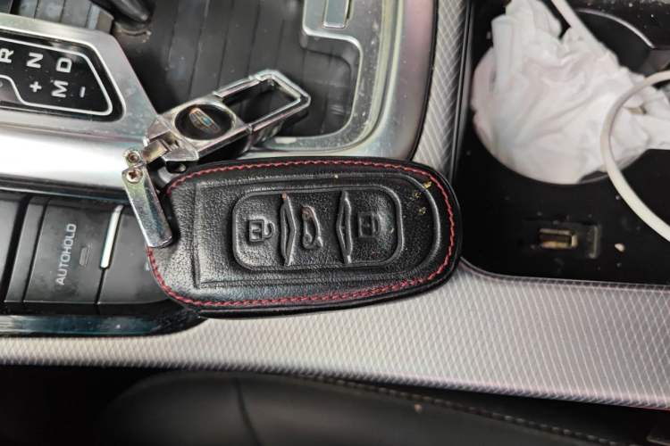 Used Geely Auto Emgrand GL 2018 1.8L DCT Elite Smart Connectivity Version Vehicle Key