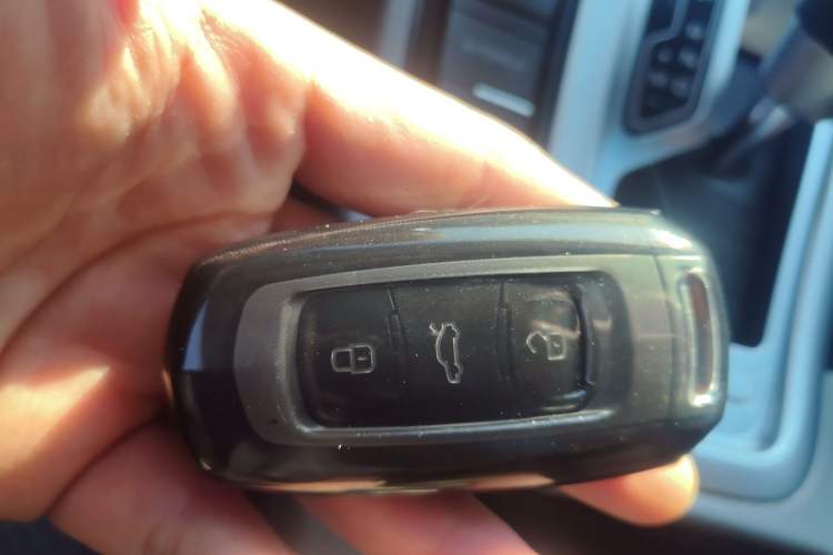 Used Geely Auto Emgrand GL 2018 1.4T DCT Prestige Smart Connectivity Version Vehicle Key