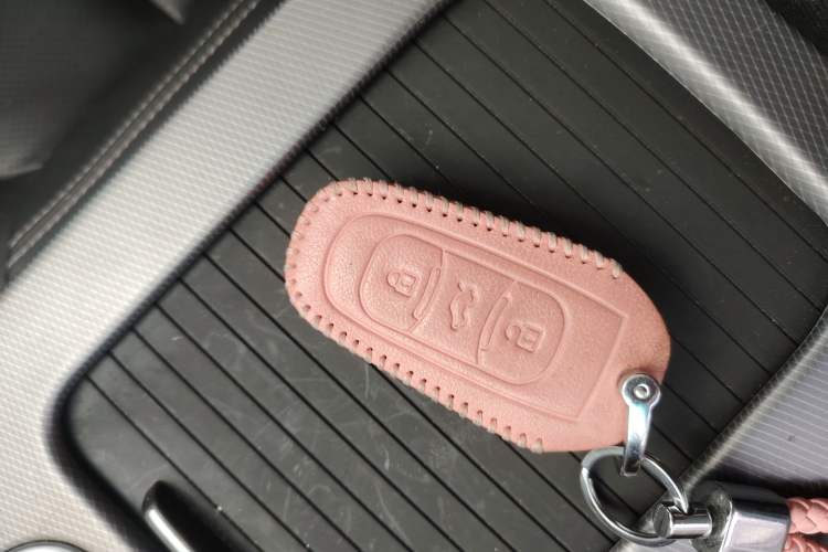 Used Geely Auto Emgrand GL 2018 1.4T DCT Elite Smart Connectivity Version Vehicle Key