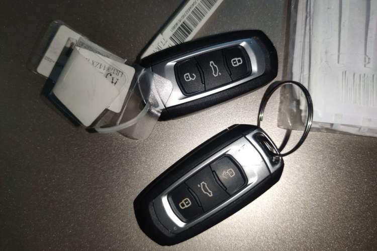 Used Geely Auto Emgrand GL 2018 1.8L DCT Elite Smart Connectivity Version Vehicle Key