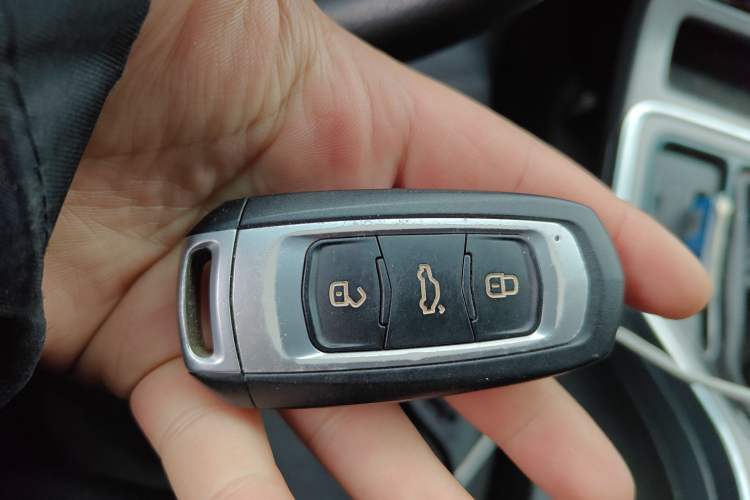 Used Geely Auto Emgrand GL 2018 1.4T Manual Elite Smart Connectivity Version Vehicle Key