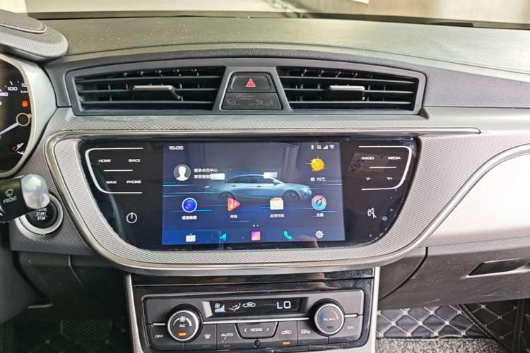 Used Geely Auto Emgrand GL 2018 1.8L DCT Elite Smart Connectivity Version Audio And AC Panel