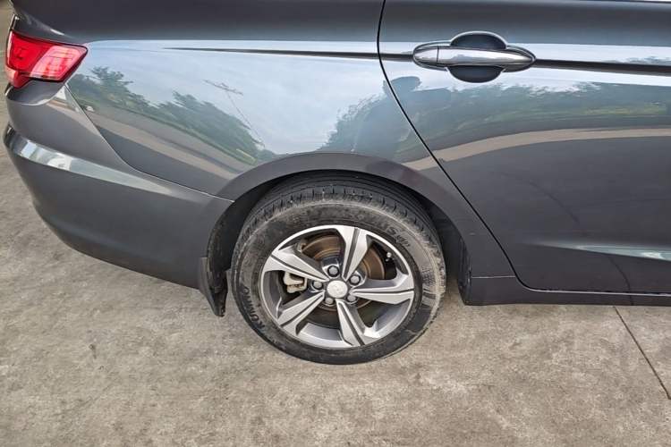 Used Geely Auto Emgrand GL 2018 1.8L DCT Elite Smart Connectivity Version Exterior 5