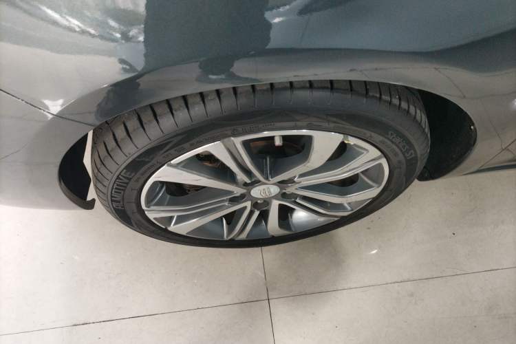 Used Geely Auto Emgrand GL 2018 1.4T DCT Prestige Smart Connectivity Version Exterior 7