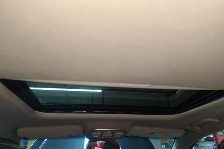 Used Geely Auto Emgrand GL 2018 1.8L DCT Elite Smart Connectivity Version Headliner