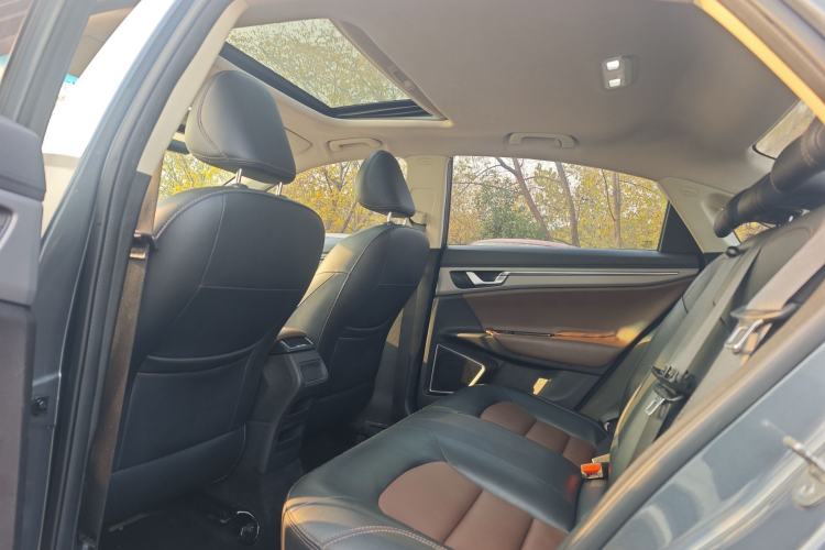 Used Geely Auto Emgrand GL 2018 1.4T DCT Prestige Smart Connectivity Version Interior 2